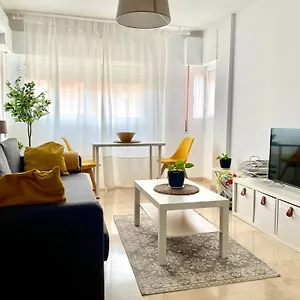 https://la-pera-apartaments.es-andalucia.com